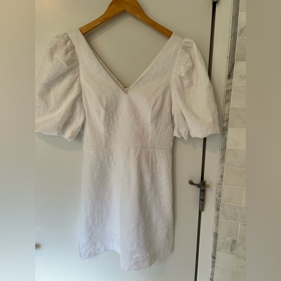 Lilly Pulitzer Pants - Lilly Pulitzer Kirrabelle Short Sleeve Romper